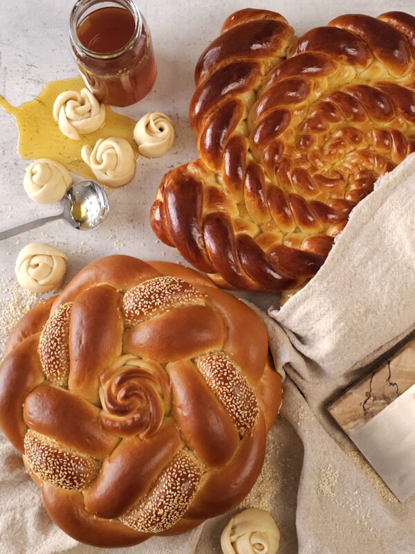Round & Sweet - Bake Your Holiday Challah - Image 2